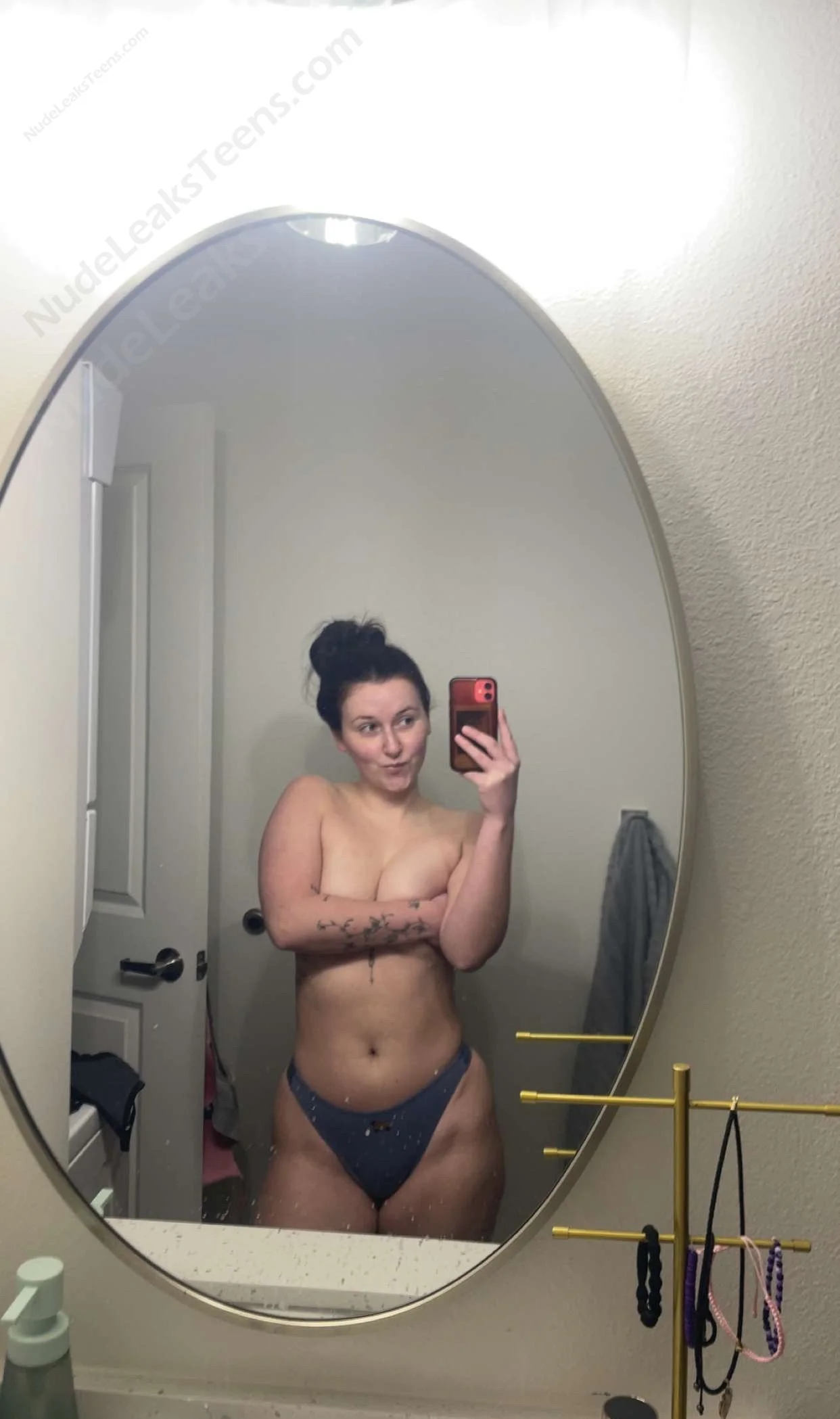 Hayle King